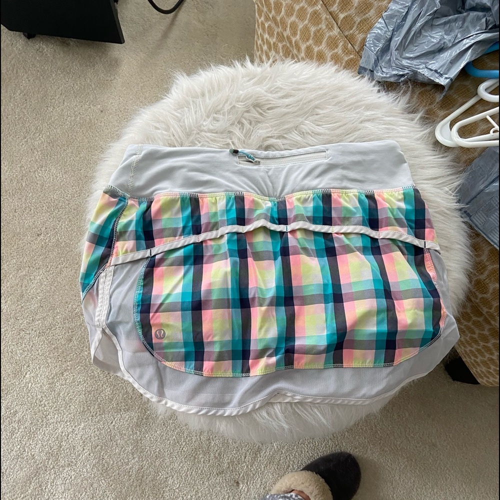Lululemon running skirt. Size 6
